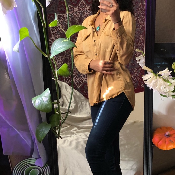 Madewell Tops - Madewell button down